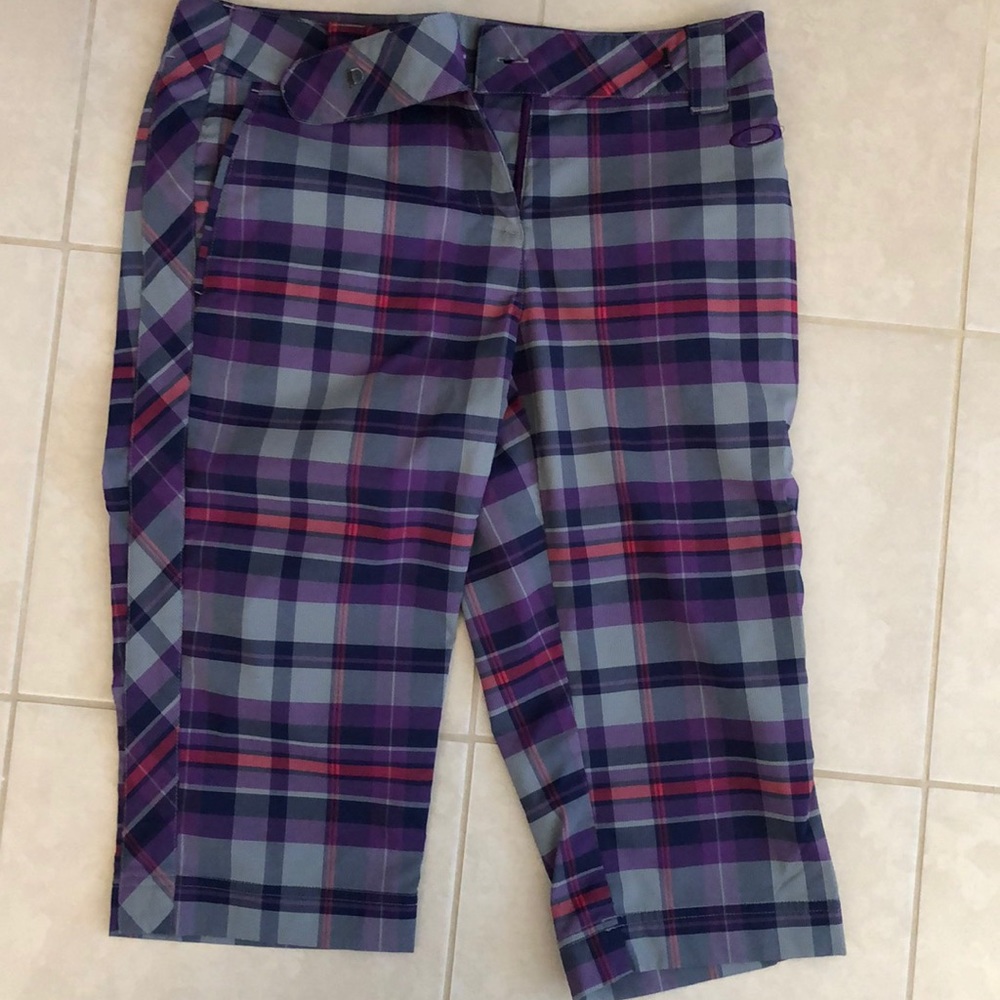 Oakley Purple Plaid Abatross Golf Capris Size 6